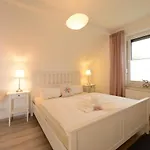 Seestern Fuer 6 Personen Mit Kamin & Terrasse