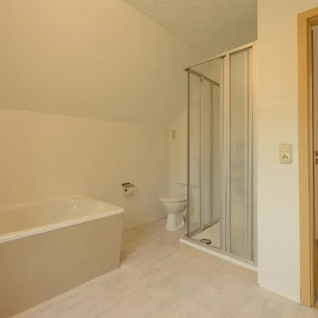 Seestern Fuer 6 Personen Mit Kamin & Terrasse
