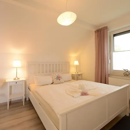 Seestern Fuer 6 Personen Mit Kamin & Terrasse