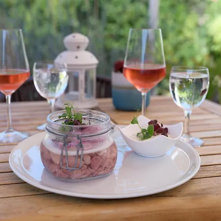 Seestern Fuer 6 Personen Mit Kamin & Terrasse *