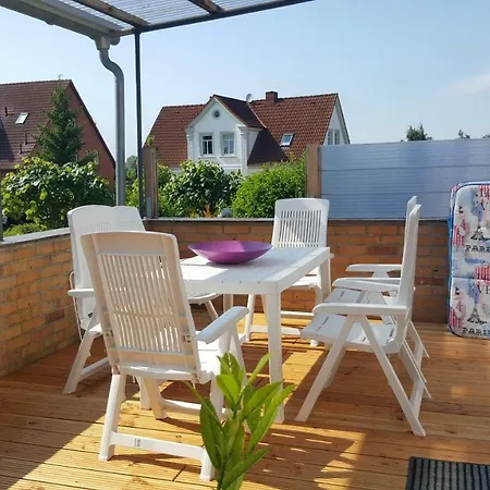 Lägenhet Seestern Fuer 6 Personen Mit Kamin & Terrasse *